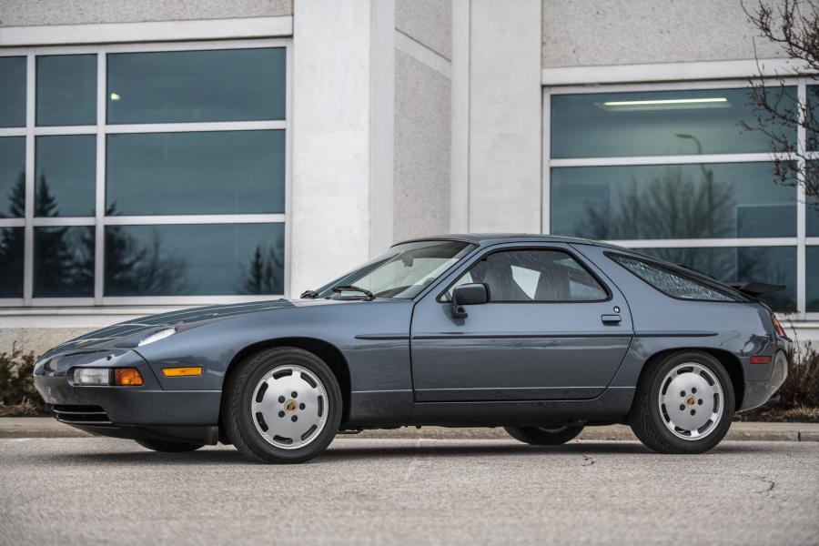  Porsche 928 S4 1988 года  (фото 6 из 70)